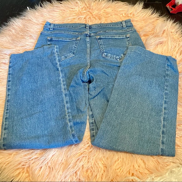 Straight Leg High Rise Jeans - Picture 2 of 4